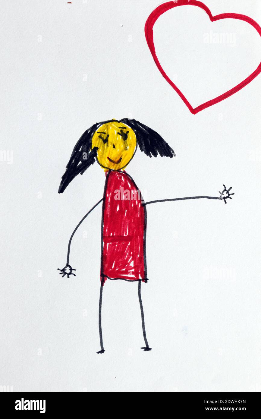 Disegno del bambino di sette anni, ragazza felice in vestito rosso e cuore vuoto per il testo. Foto Stock