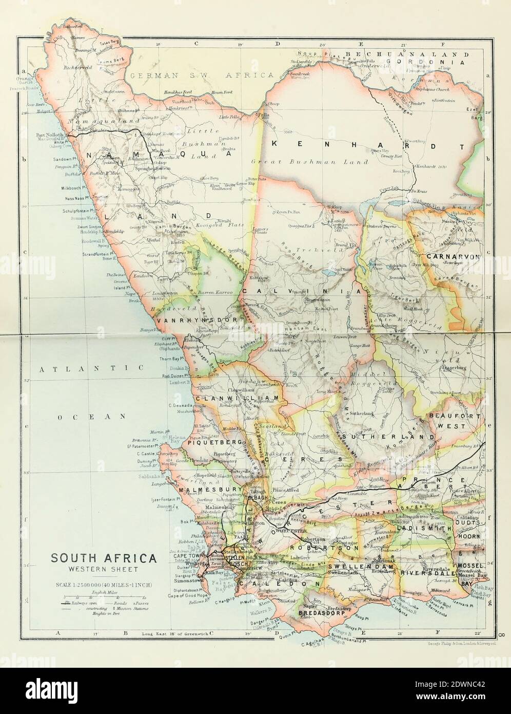 Antica mappa del Sud Africa Western Sheet (1895) dal libro 'the Castle Line atlas of South Africa' : Una serie di 16 lastre, stampate a colori, contenenti 30 mappe e diagrammi, con un resoconto delle caratteristiche geografiche, del clima, delle risorse minerarie e di altro genere, e della storia del Sudafrica. E un indice di oltre 6,000 nomi Foto Stock