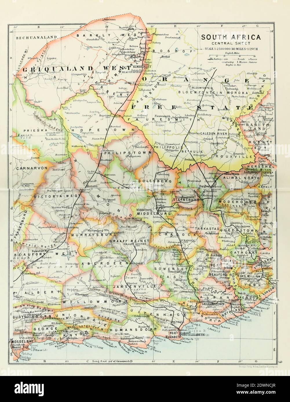 Antica mappa del Sud Africa Centrale foglio (1895) dal libro 'l'atlante della linea del Castello del Sud Africa' : Una serie di 16 lastre, stampate a colori, contenenti 30 mappe e diagrammi, con un resoconto delle caratteristiche geografiche, del clima, delle risorse minerarie e di altro genere, e della storia del Sudafrica. E un indice di oltre 6,000 nomi Foto Stock
