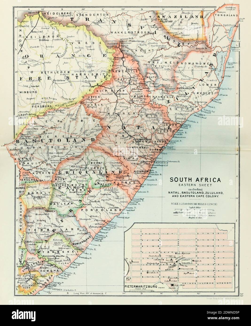 Antica mappa del Sud Africa Eastern Sheet (1895) dal libro 'the Castle Line atlas of South Africa' : Una serie di 16 lastre, stampate a colori, contenenti 30 mappe e diagrammi, con un resoconto delle caratteristiche geografiche, del clima, delle risorse minerarie e di altro genere, e della storia del Sudafrica. E un indice di oltre 6,000 nomi Foto Stock