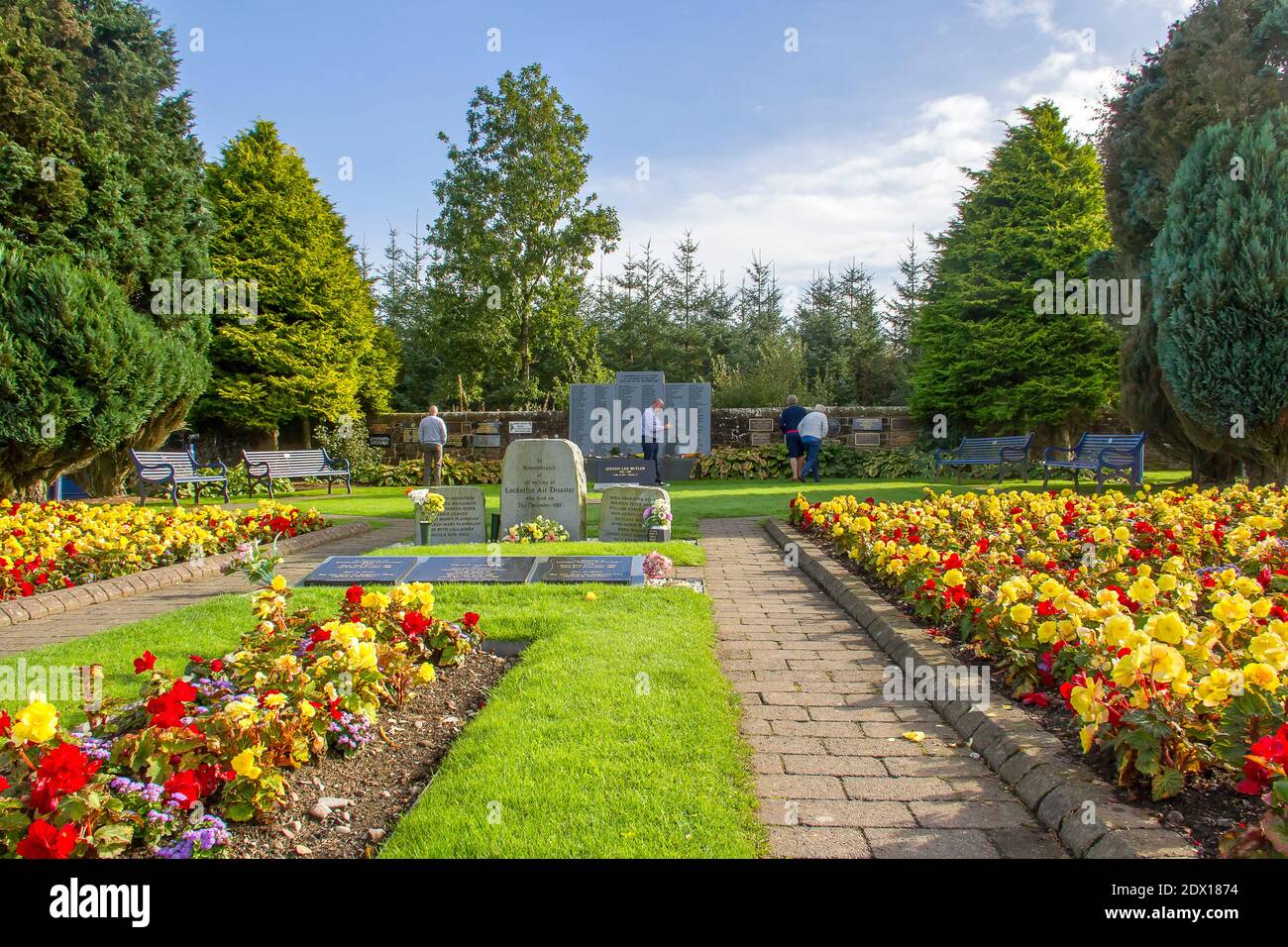 Garden of Remembrance per il volo Pan Am 103 al Dryfesdale Cemetery, a Lockerbie in Scozia. Foto Stock