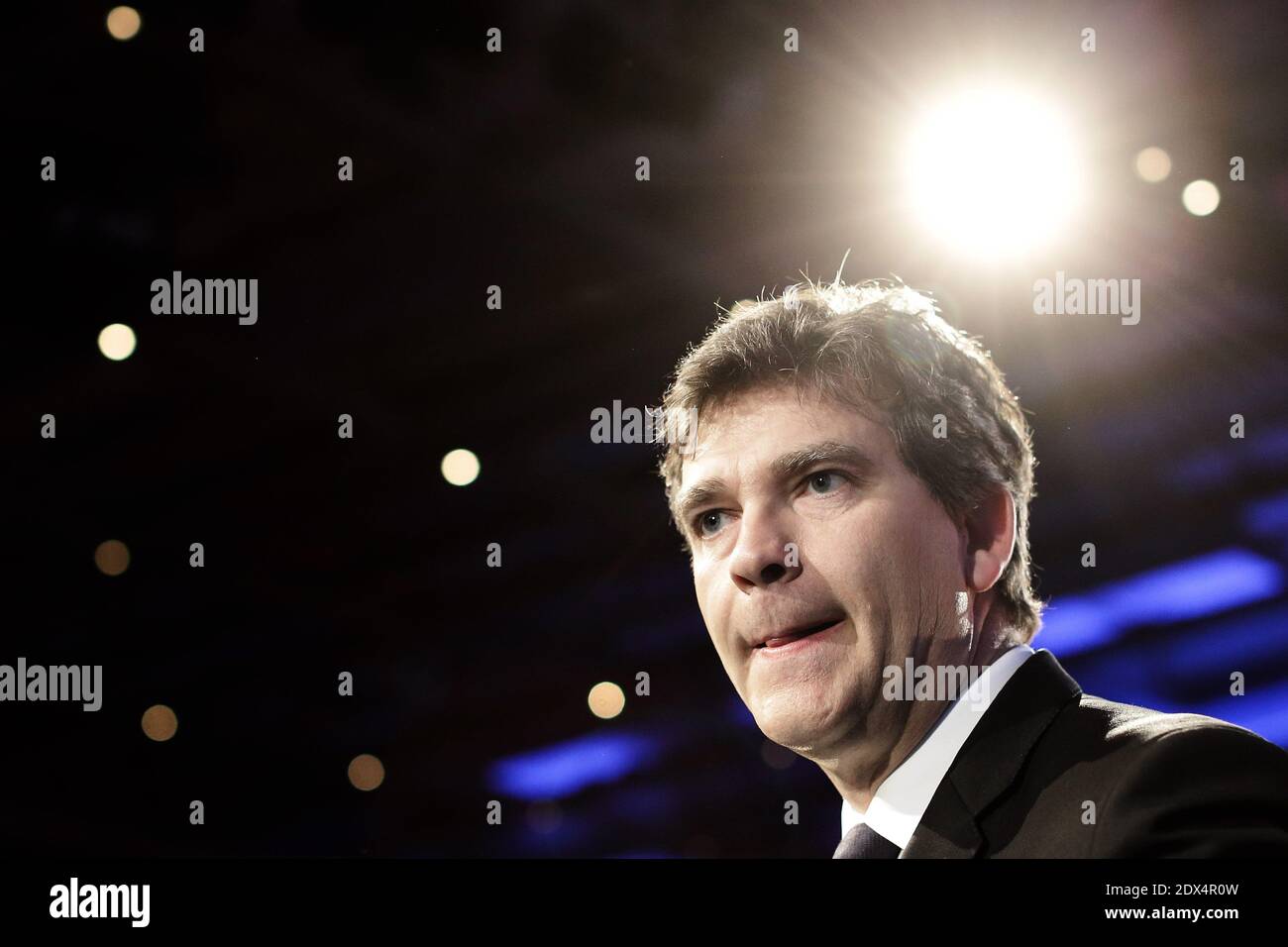 Il Ministro francese dell'economia Arnaud Montebourg ha tenuto un discorso mentre presenta il suo piano di ripresa economica per la Francia, presso il Ministero dell'Economia di Parigi, Francia, il 7 luglio 2014. Foto di Stephane Lemouton/ABACAPRESS.COM Foto Stock