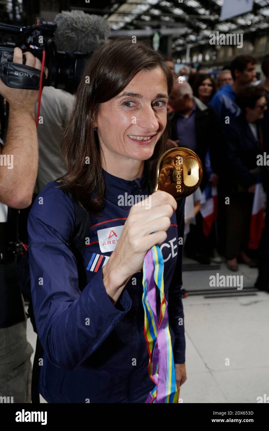 Atleta francese Christelle Daunay in arrivo alla Gare de Lyon il 18 agosto 2014 a Parigi. La squadra nazionale francese di atletica ha vinto 23 medaglie al Campionato europeo di atletica di Zurigo la scorsa settimana. Foto di Jerome Domine/ABACAPRESS.COM Foto Stock