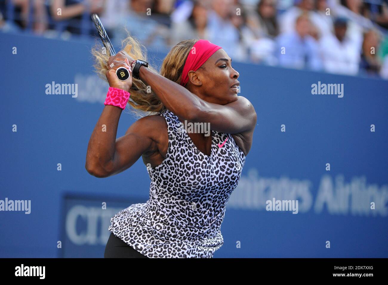 Serena Williams of USA contro Caroline Wozniacki di Danimarca al campionato americano Open Tennis Championships Woman's Final all'USTA Billie Jean King National Tennis Center di New York City, NY, USA il 7 settembre 2014. Williams ha sconfitto Wozniacki 6-3, 6-3 e ha vinto il suo terzo US Open consecutivo. Foto di Corinne Dbreuil/ABACAPRESS.COM Foto Stock