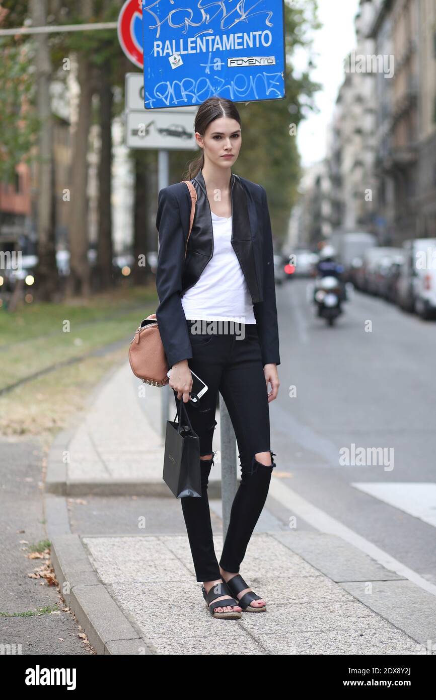 Model After Gucci Ready-to-wear Primavera-Estate 2015 show, tenuto a Piazza Oberdan, Milano, il 17 settembre 2014. Foto di Marie-Paola Bertrand-Hillion/ABACAPRESS.COM Foto Stock