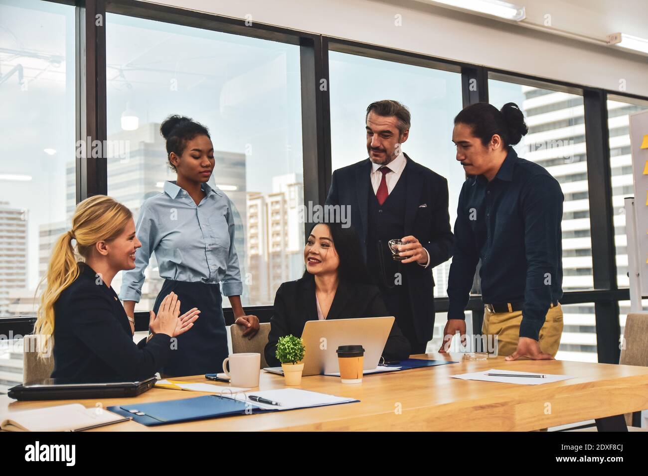 Manager formazione leadership team business operator meeting pianificazione del mercato Foto Stock