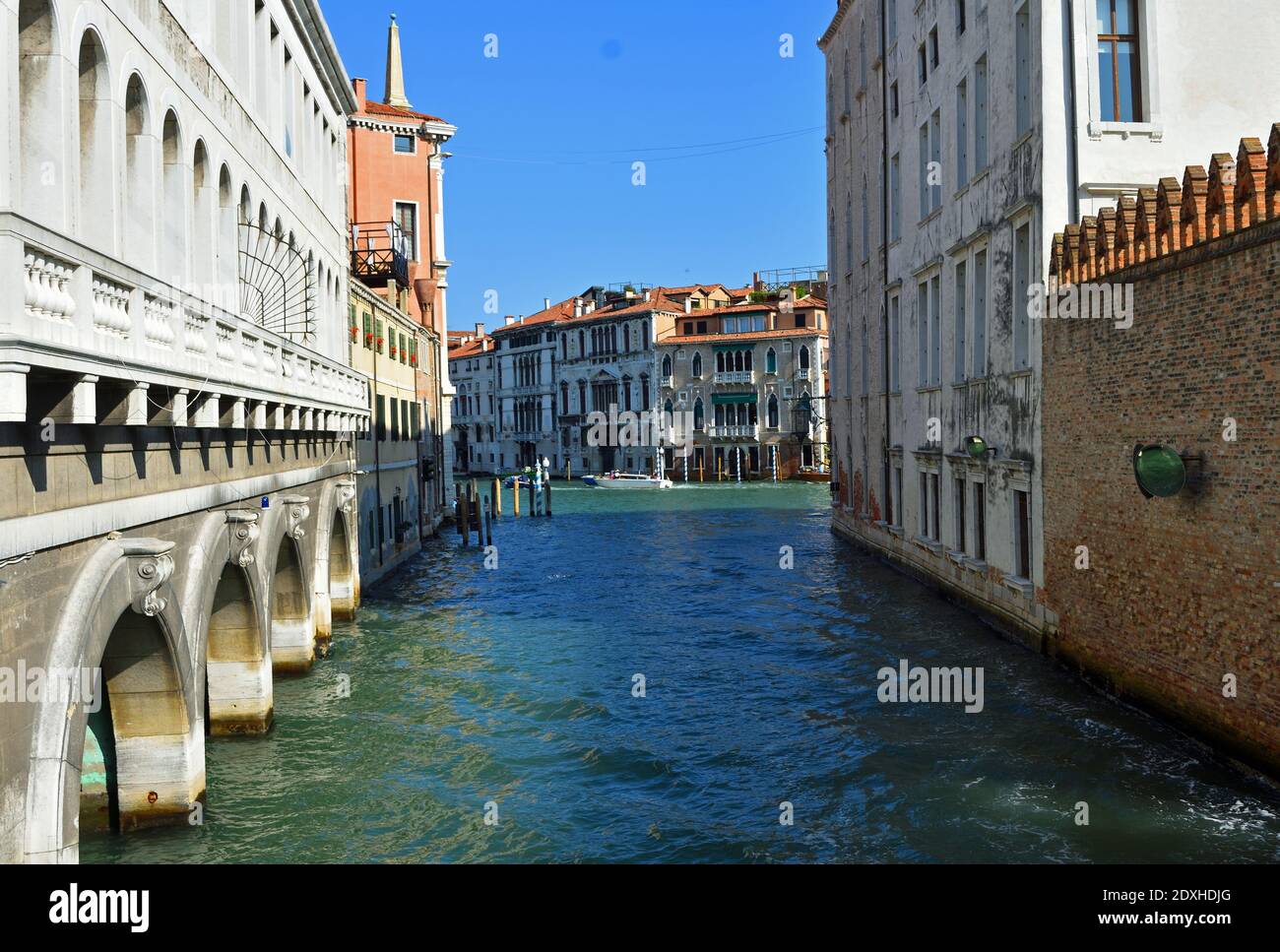 Stazione dei vigili del fuoco, sul Rio di Ca' Foscari Venezia Italia. Foto Stock