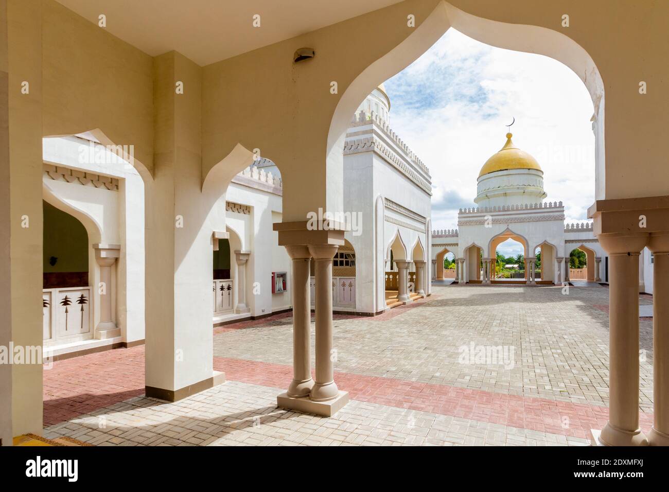 La Moschea del Sultano Haji Hassanal Bolkiah nella città di Cotabato, Filippine Foto Stock