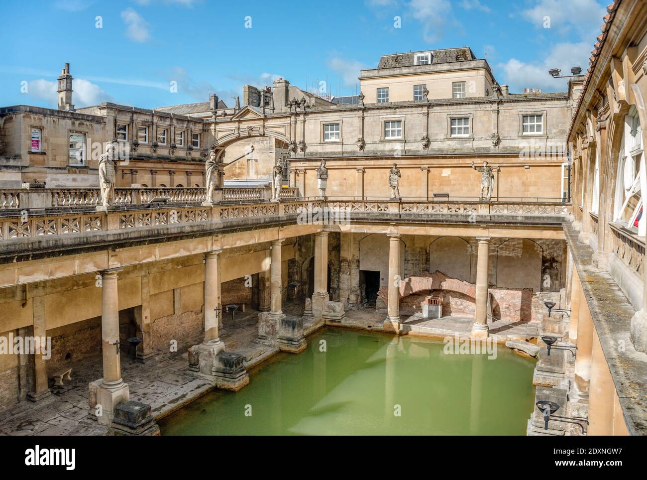 Il complesso delle Terme Romane nel centro della città di Bath, Somerset, Inghilterra Foto Stock