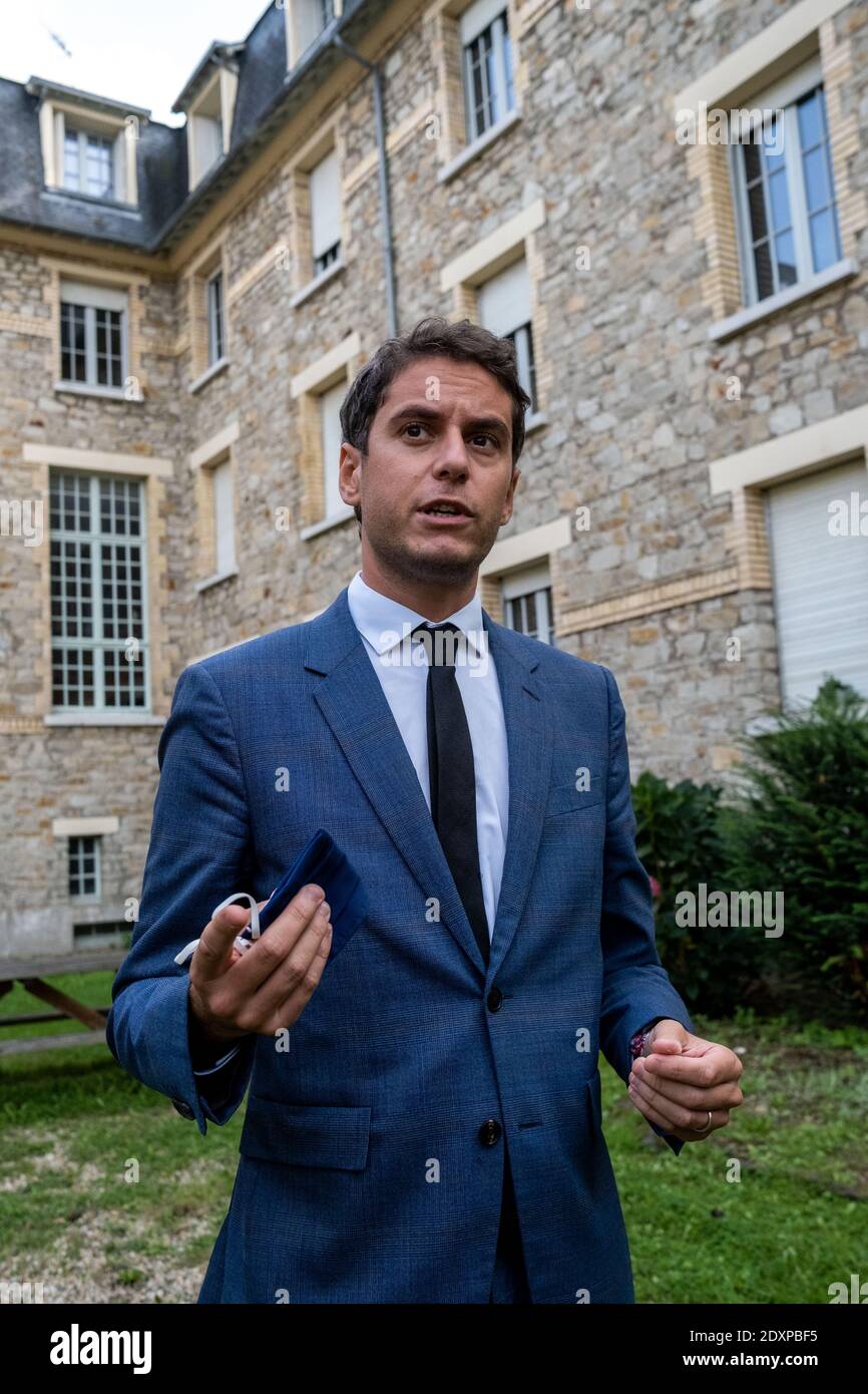 Gabriel Attal, Segretario di Stato al primo Ministro, portavoce del Governo, si reca a Rennes giovedì 1 ottobre per promuovere la riduzione Foto Stock
