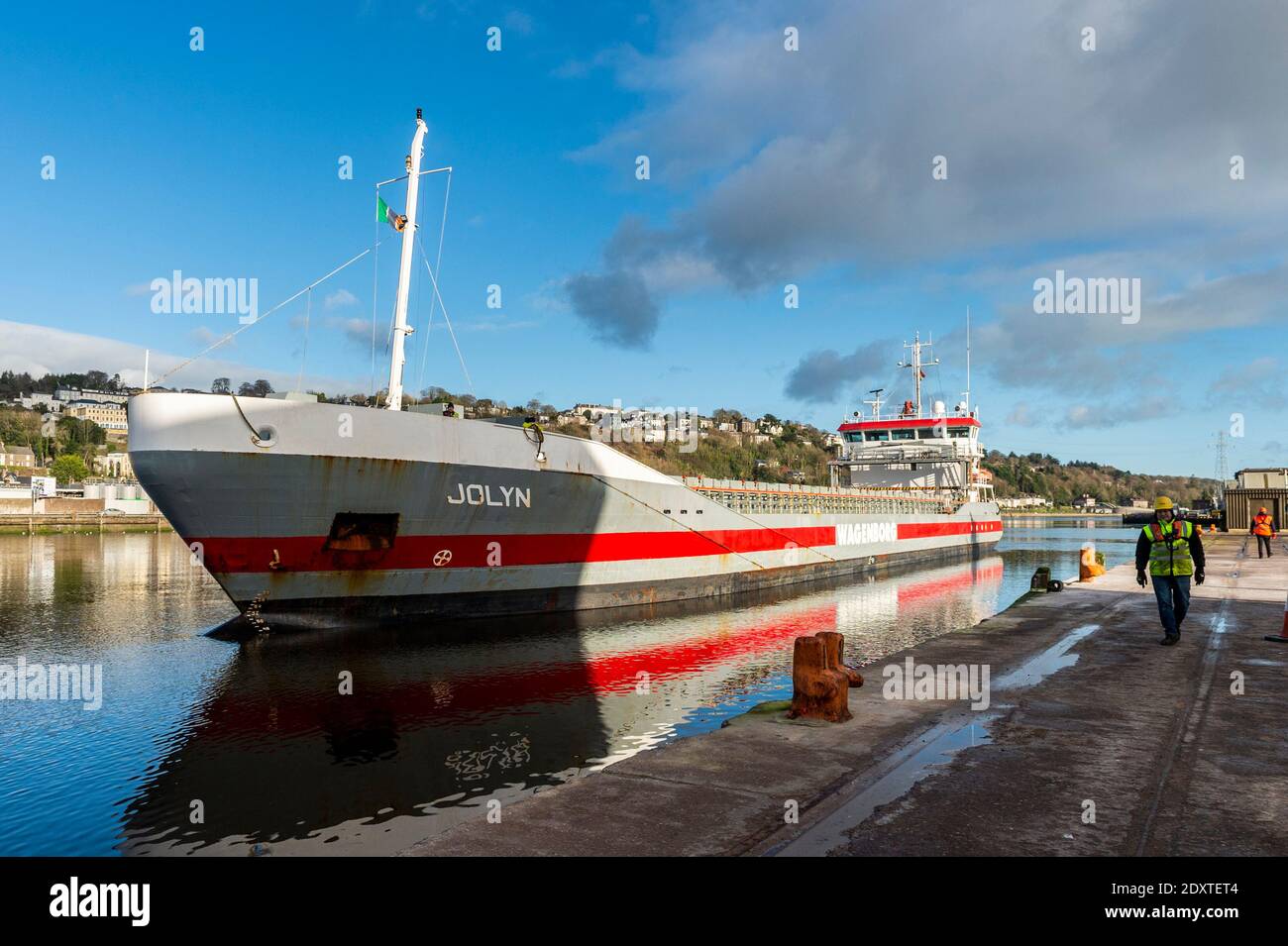 Cork, Irlanda. 24 Dic 2020. La nave del General Cargo 'Jolyn' attracca a Kennedy Quay questo pomeriggio trasportando un carico di alimentazione animale. Salpa il 30 dicembre. Credit: AG News/Alamy Live News Foto Stock