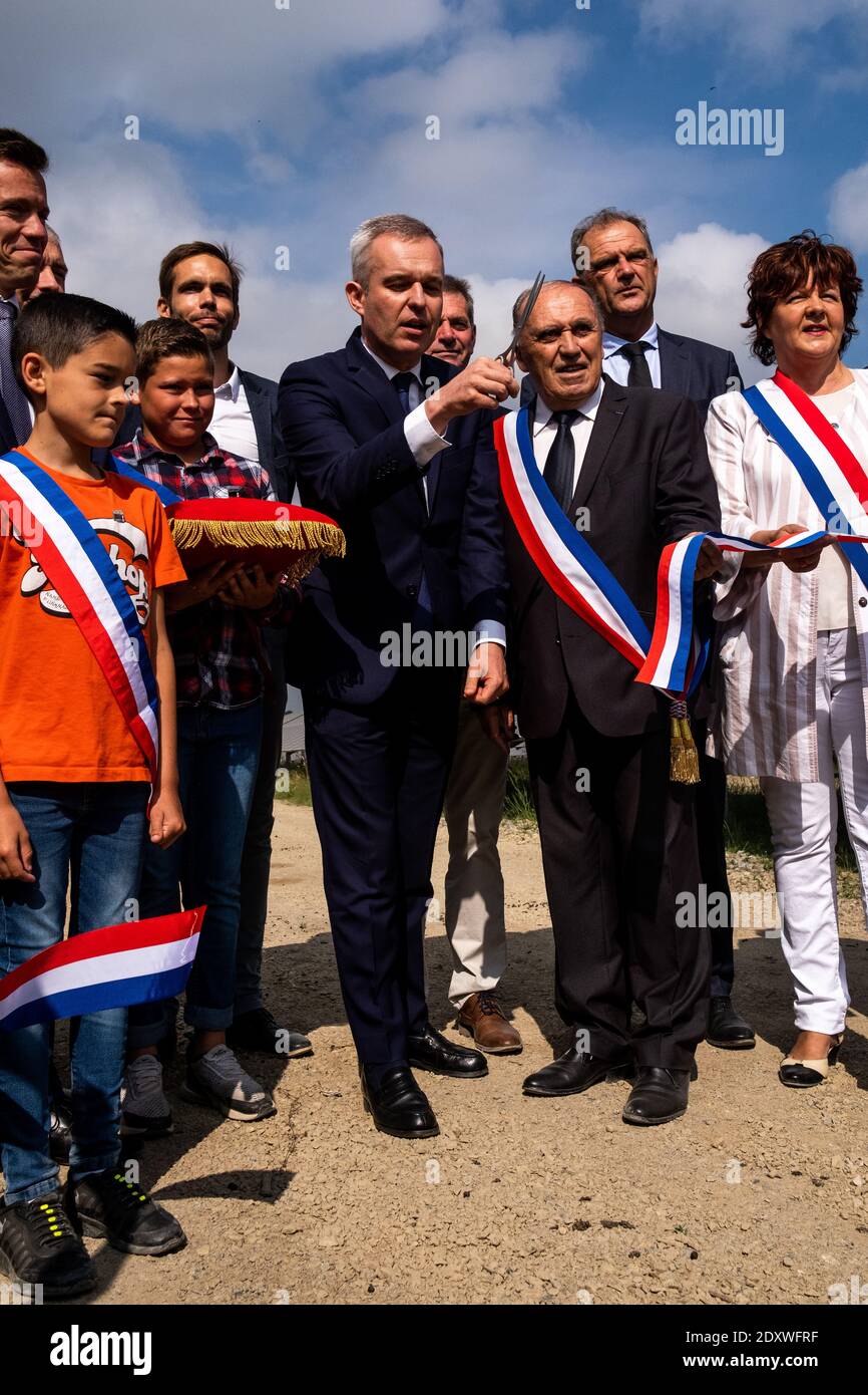 FRA - FRANCOIS DE RUGY EN BRETAGNE François de Rugy, ministre d’État, ministre de la Transition écologique et solidaire, inaugure et visite la Central Foto Stock