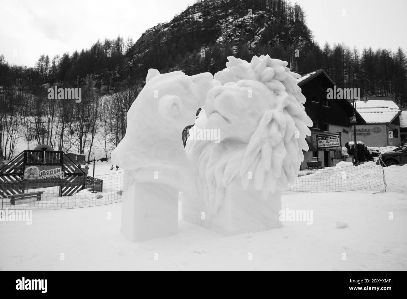 Sculptures sur glace à Valloire 2020, Savoia Francia Foto Stock