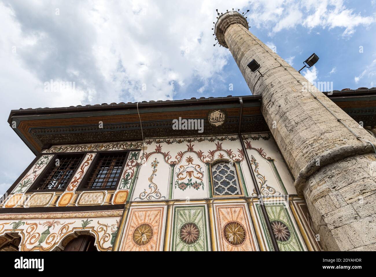 Šarena Džamija aka Šarena Moschea, decorata, colorata o dipinta Tetova Macedonia, (FYROM), Repubblica di Macedonia del Nord Foto Stock