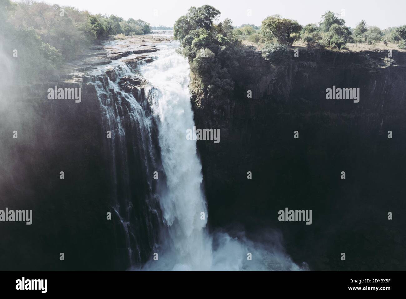 Cascata di Devil's Cataract a Victoria Falls sul fiume Zambesi in Zimbabwe, Africa Foto Stock