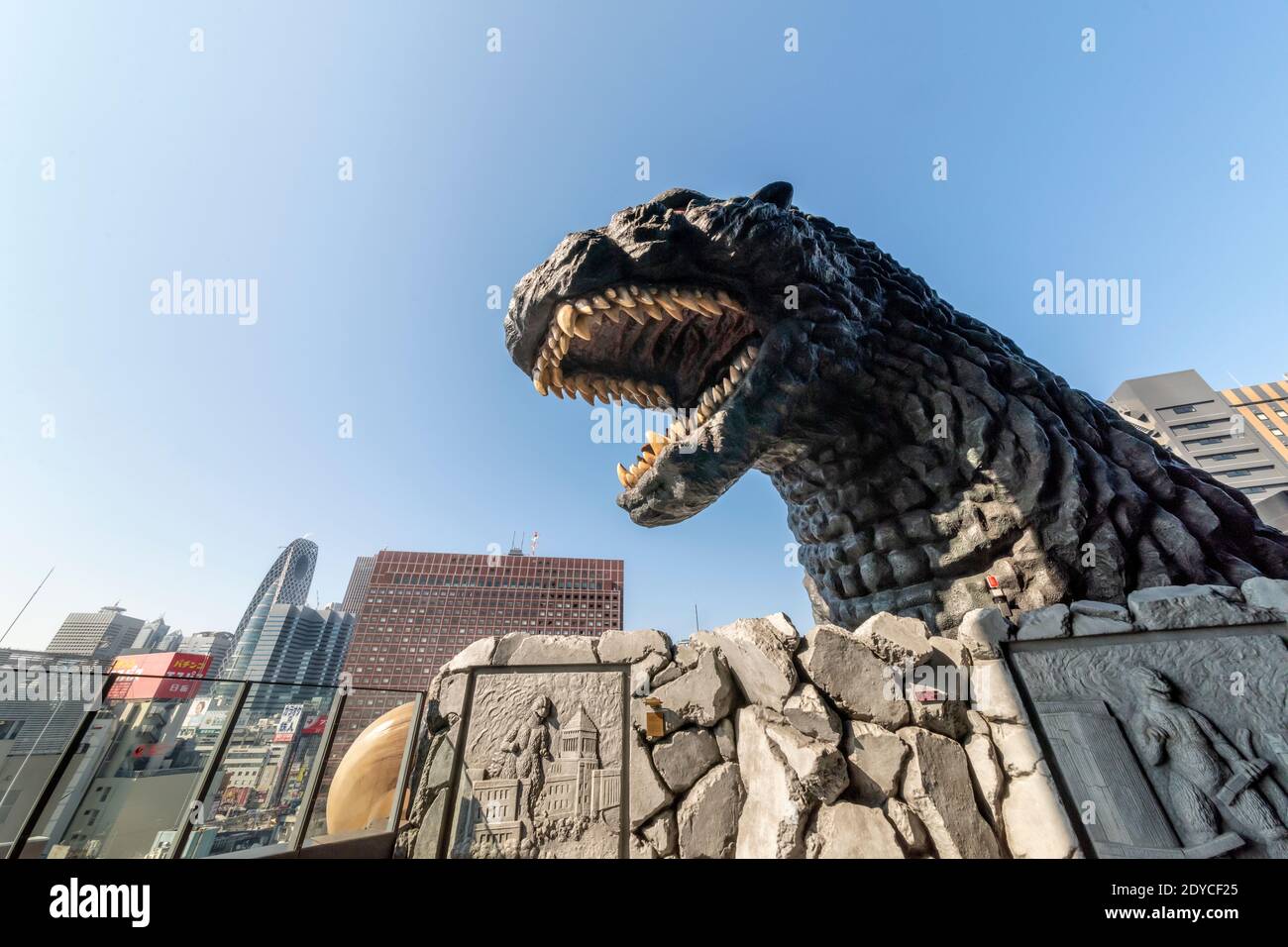 Godzilla all'Hotel Gracery, Shinjuku, Tokyo, Giappone Foto Stock