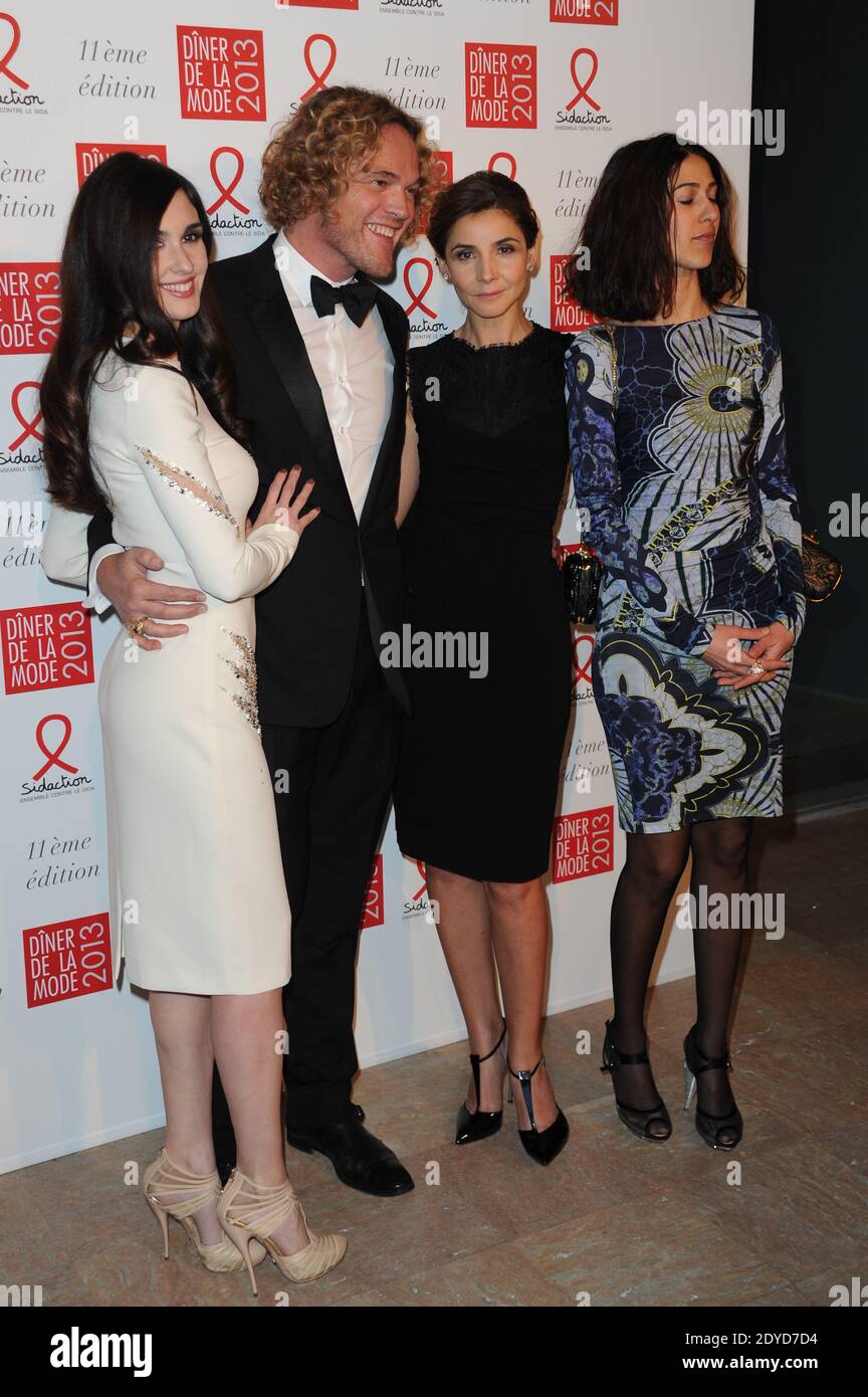 Pas Vega, Peter Dundas, Clotilde Courau alla cena di gala di Sidaction 2013 (Diner de la mode contre le Sida) per il MAC Aids Fund, tenutasi al Pavillon d'Armenonville di Parigi, Francia il 24 gennaio 2013. Foto di Nicolas Gouhier/ABACAPRESS.COM Foto Stock