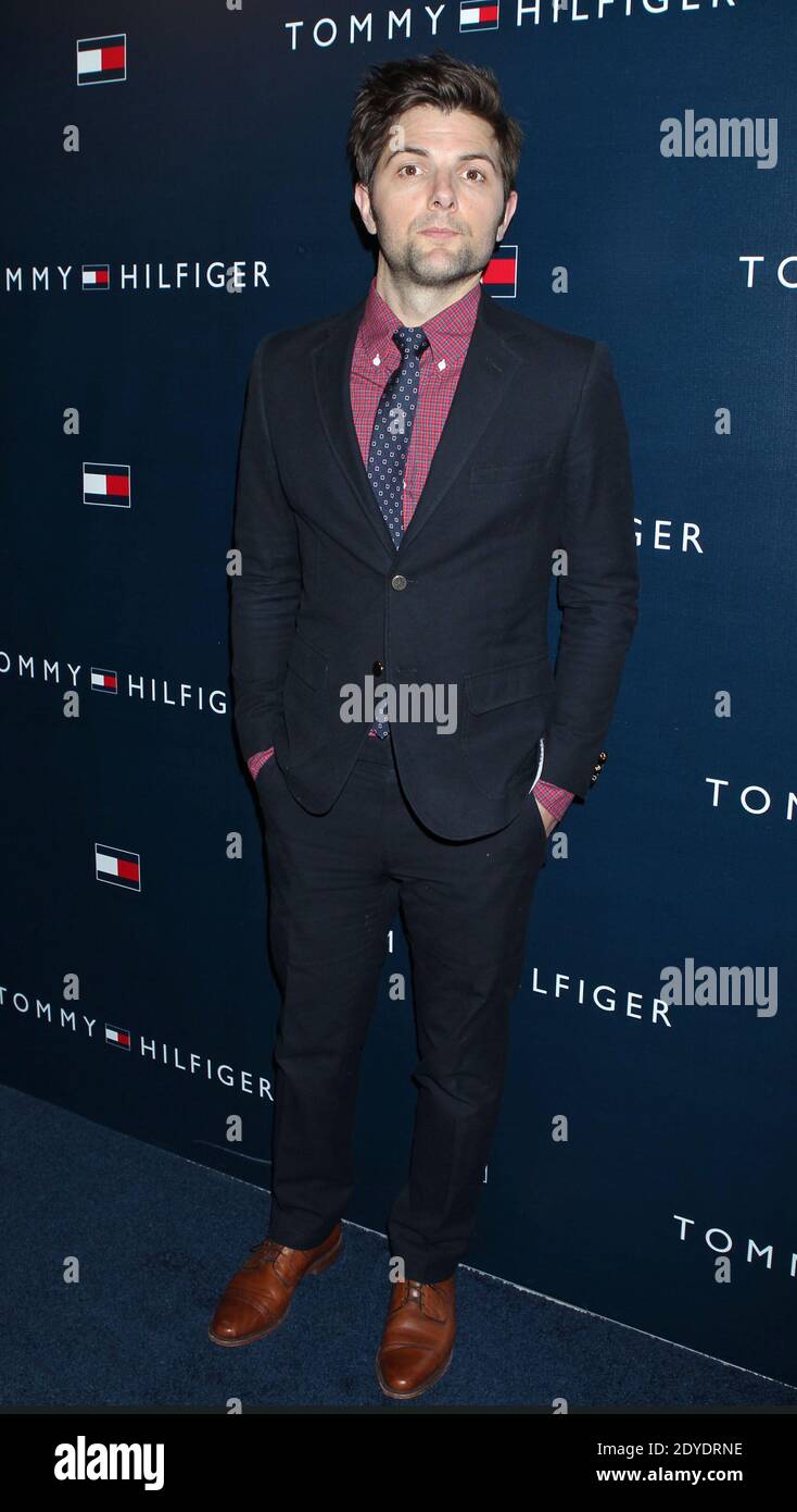 Adam Scott, Tommy Hilfiger's New West Coast Flagship Store apertura(A) su Robertson Boulevard a West Hollywood, Los Angeles, CA, USA il 13 febbraio 2013 (nella foto: Adam Scott). Foto di Baxter/ABACAPRESS.COM Foto Stock