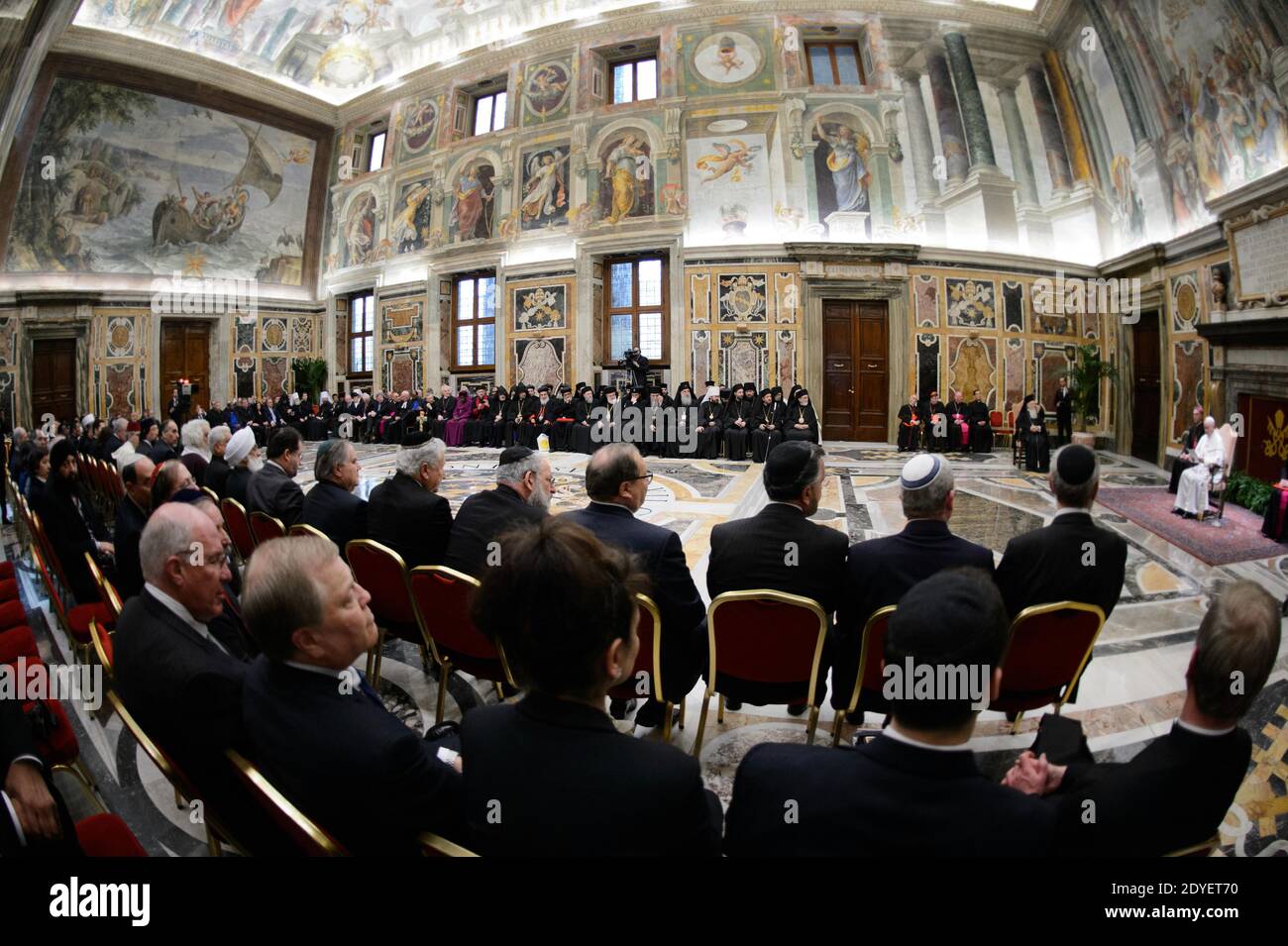 Papa Francesco conduce un incontro con i leader religiosi in Vaticano il 20 marzo 2013. Francesco ha incontrato leader di religioni cristiane non cattoliche come ortodosse, anglicani, luterani e metodisti, e altri tra cui ebrei, musulmani, buddisti e indù. Foto di ABACAPRESS.COM Foto Stock