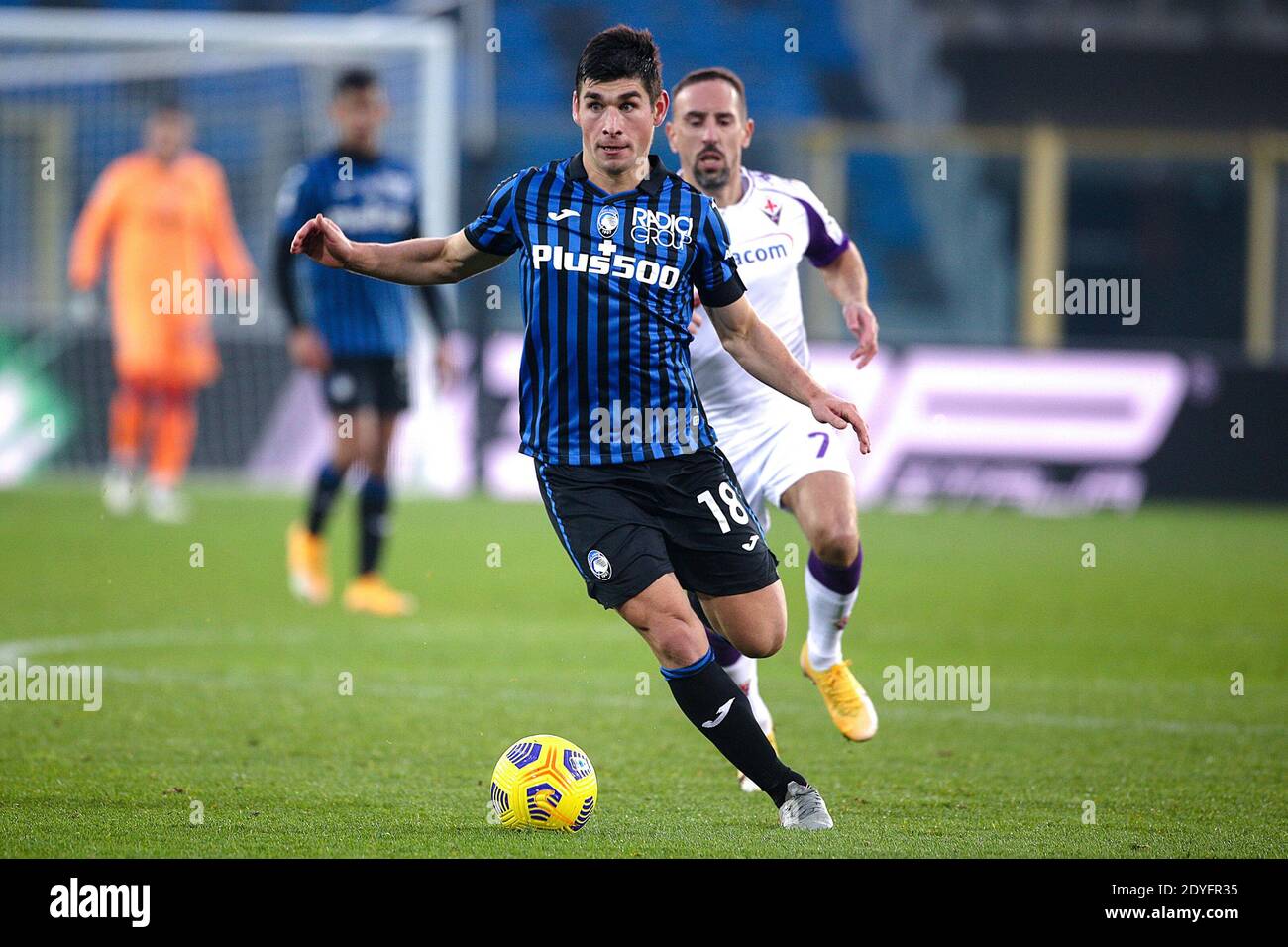 BERGAMO, ITALIA - DICEMBRE 13: Russan Malinovskyi di Atalanta durante la serie A match tra Atalanta Bergamo e Fiorentina allo stadio Gewiss il prossimo dicembre Foto Stock