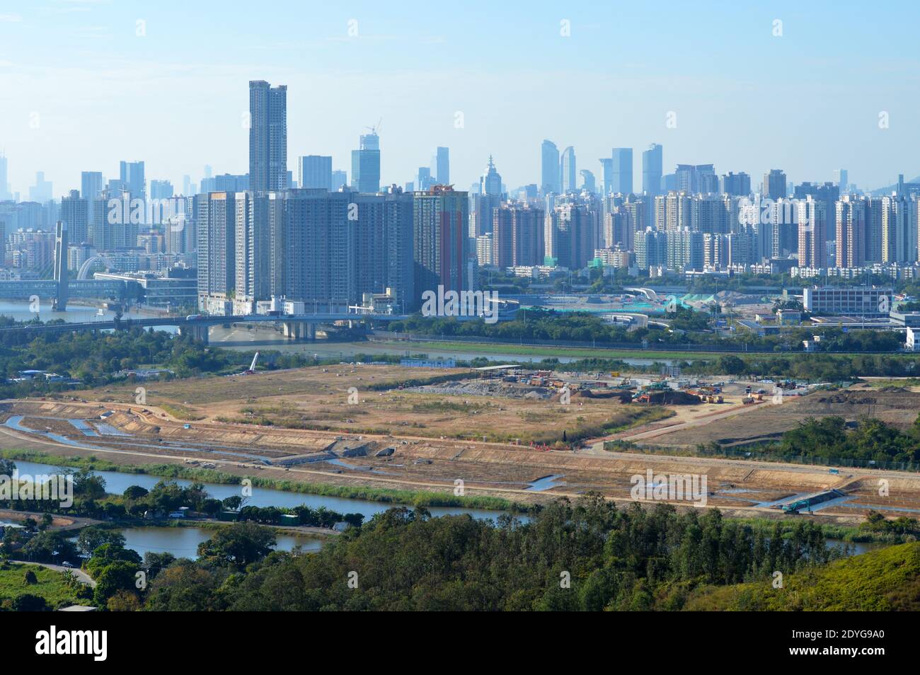 Sono in corso lavori di costruzione al Lok ma Chau Loop per Hong Kong-Shenzhen Innovation and Technology Park (dicembre 2020) Foto Stock