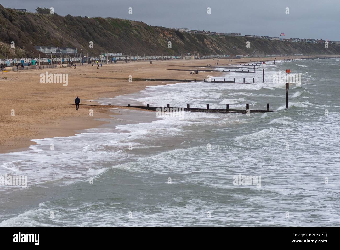 Storm Bella, Boscombe, Bournemouth, Dorset, Regno Unito, Boxing Day, 26th dicembre 2020 Foto Stock