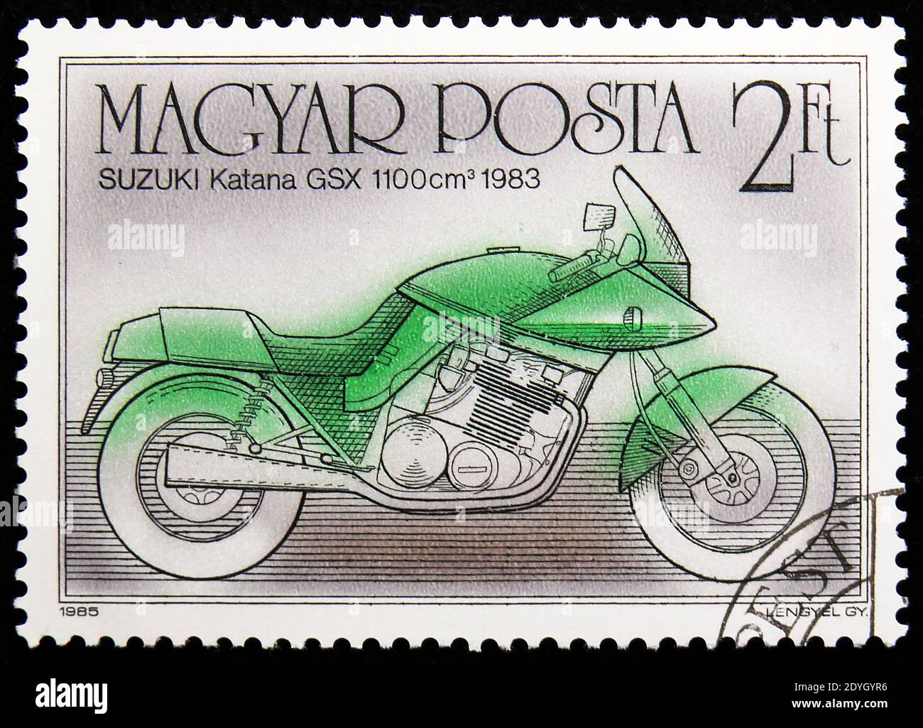 MOSCA, RUSSIA - 8 AGOSTO 2019: Francobollo stampato in Ungheria mostra Suzuki Katana GSX, 1983, Serie motociclette, circa 1985 Foto Stock