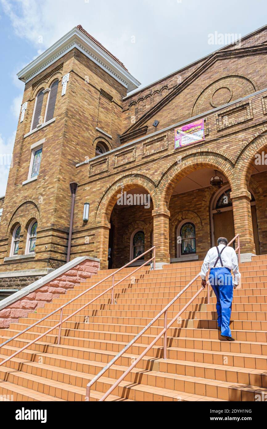 Birmingham, Alabama, 16 ° Street Baptist Church, Black History Segregation Civil Rights Movement, 1963 bombardamento sito ingresso anteriore esterno, scale Foto Stock