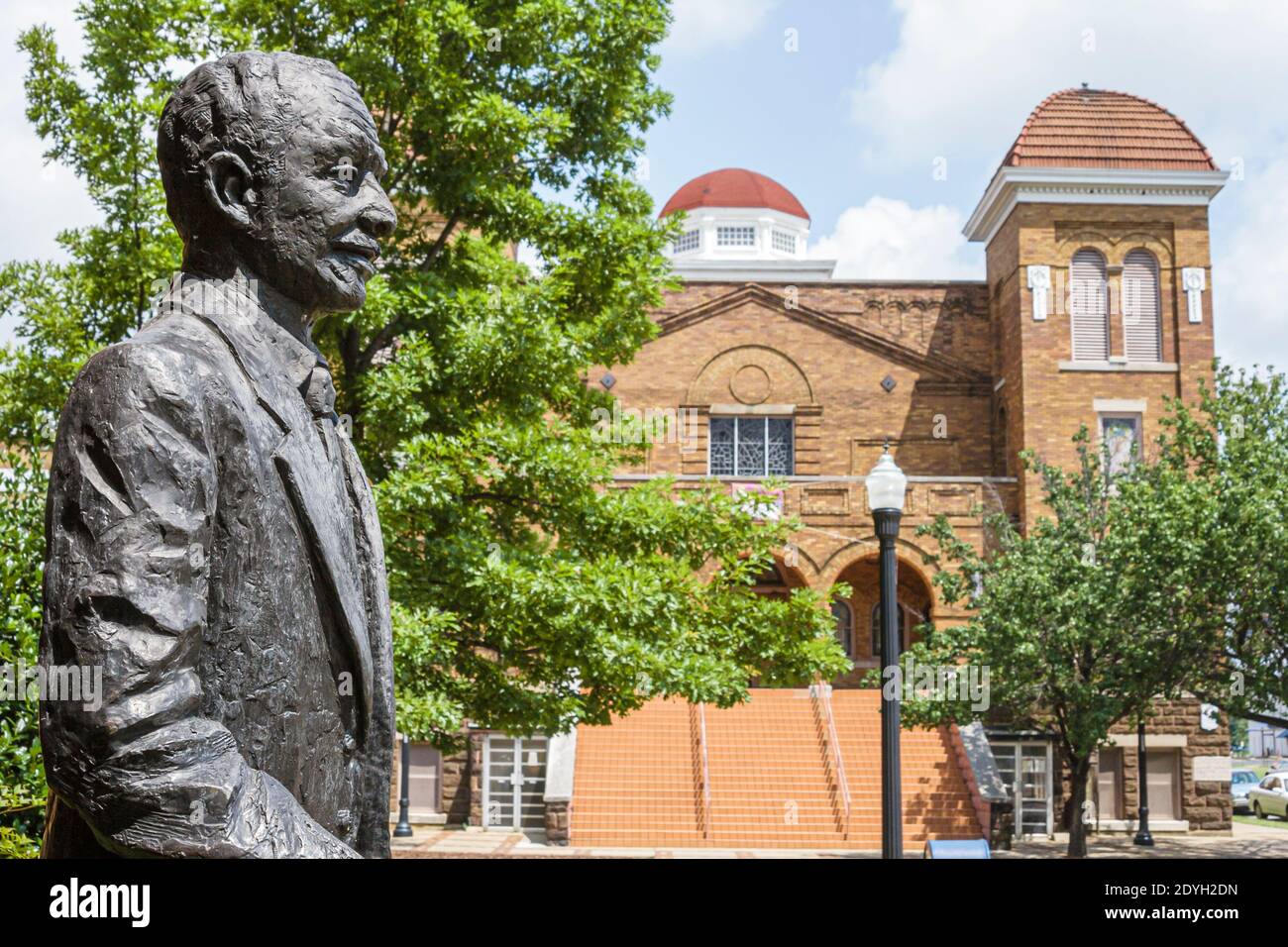 Birmingham, Alabama, monumento di arte pubblica della statua di Fred Shuttlesworth, 16° Street Baptist Church 1963 bombardamento dei diritti civili, Foto Stock
