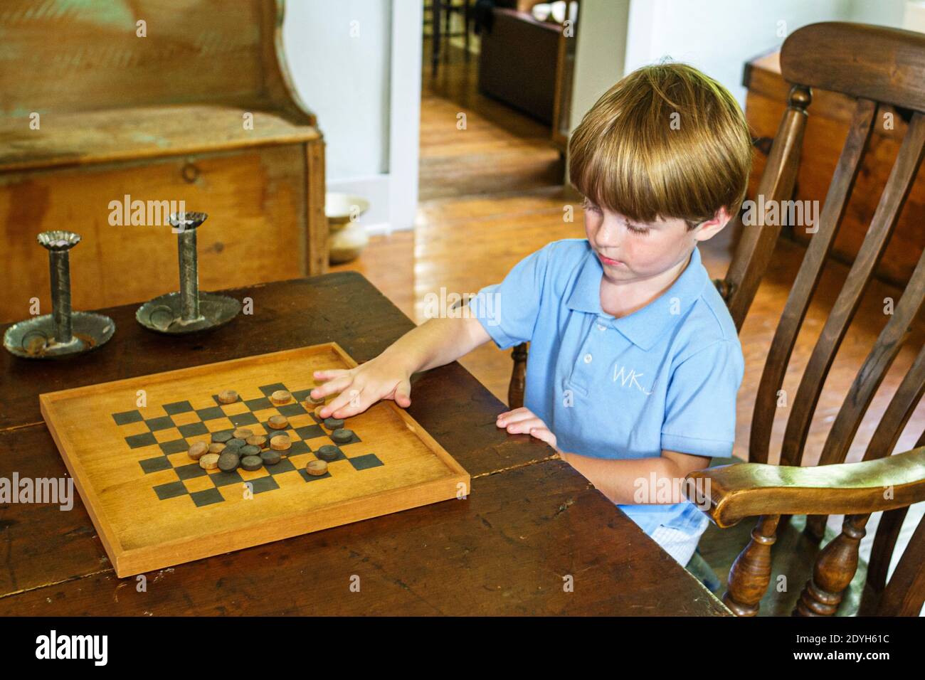 Alabama Florence Pope's Tavern Museum, storia locale 18 ° secolo stagecoach stop ragazzo dama gioco di scacchi, Foto Stock