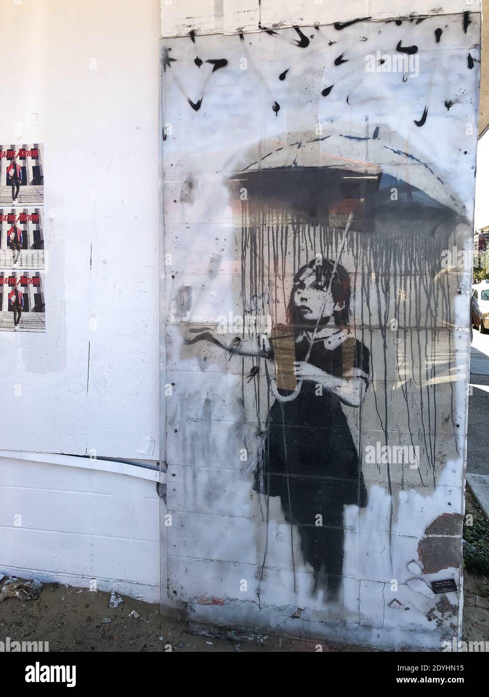 New Orleans, Stati Uniti. 26 Ott 2018. In tarda giornata, l'iconica Banksy Rain Girl appena fuori dal quartiere francese. Foto Stock