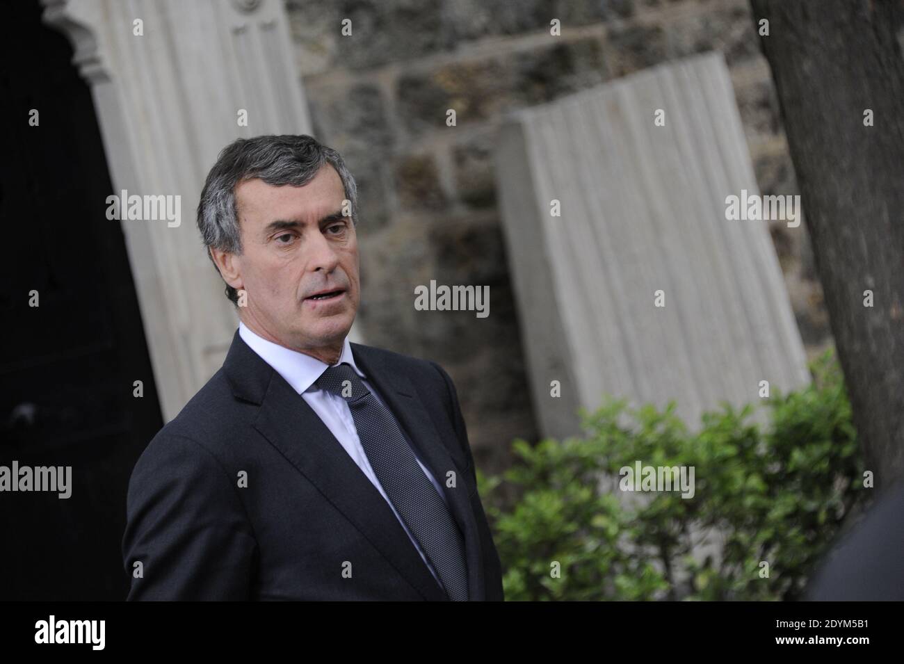 Jerome Cahuzac arriva al servizio funebre per Guy Carcassonne al cimitero di Montmartre a Parigi, Francia il 3 giugno 2013. Foto di Mousse-Wyters/ABACAPRESS.COM Foto Stock