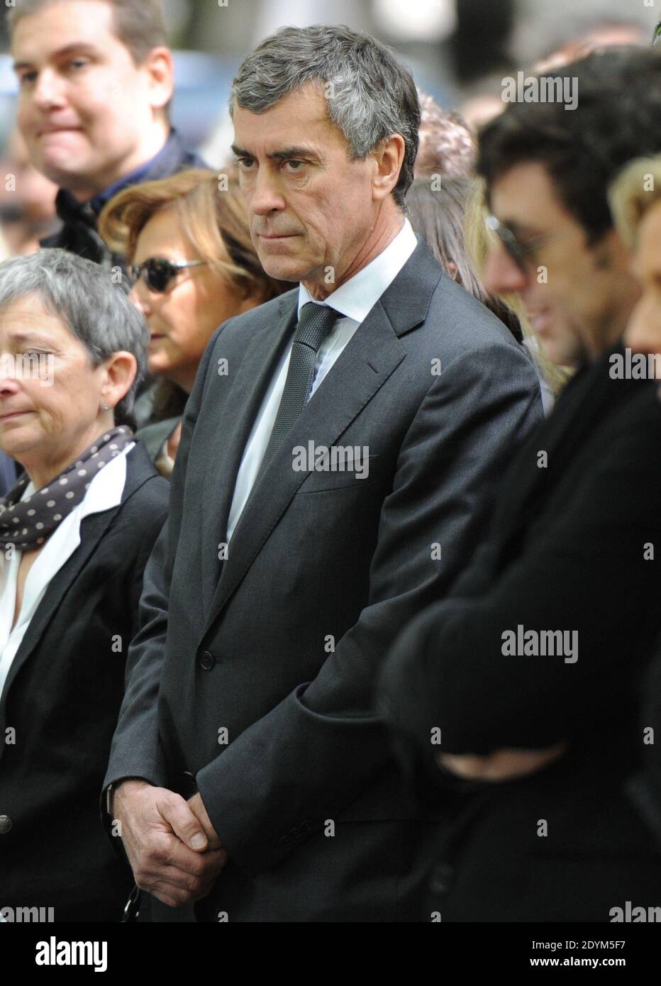Jerome Cahuzac partecipa al servizio funerale per Guy Carcassonne al cimitero di Montmartre a Parigi, Francia il 3 giugno 2013. Foto di Mousse-Wyters/ABACAPRESS.COM Foto Stock