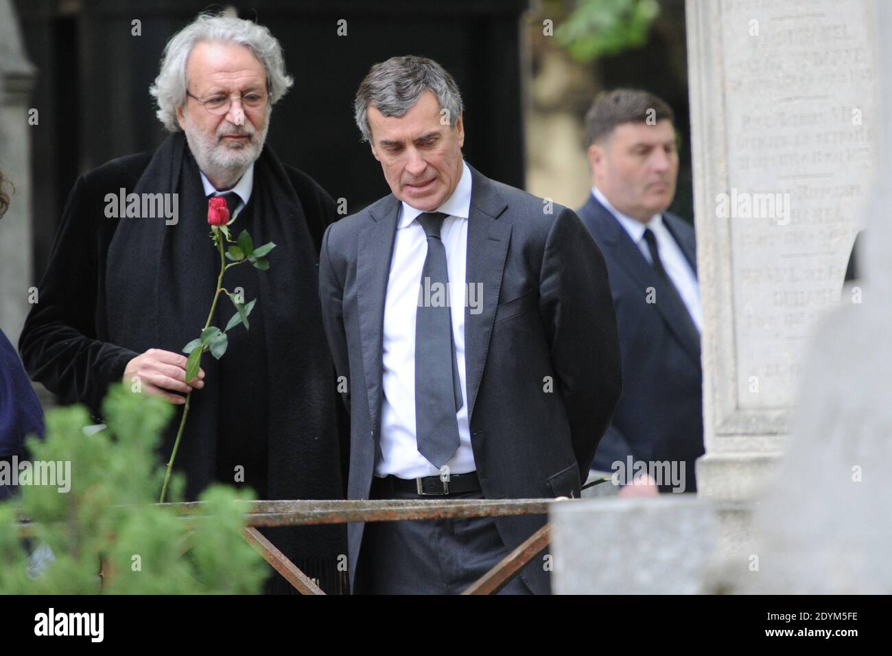 Jerome Cahuzac partecipa al servizio funerale per Guy Carcassonne al cimitero di Montmartre a Parigi, Francia il 3 giugno 2013. Foto di Mousse-Wyters/ABACAPRESS.COM Foto Stock