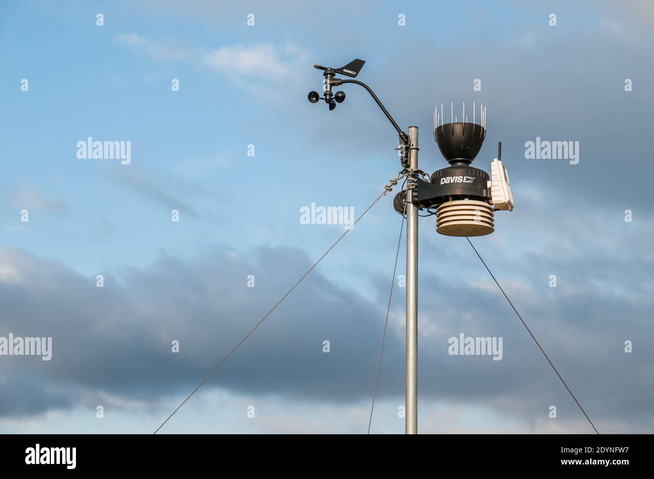 L'anemometro a tazza è uno strumento meteorologico Foto stock - Alamy