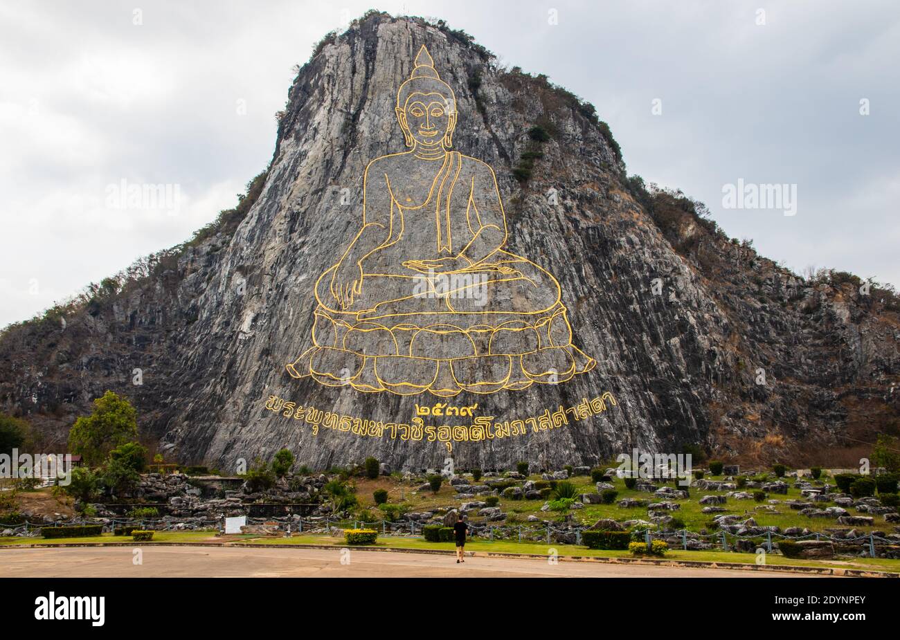 Distretto di Pattaya Chonburi Thailandia Asia Visita il Monte Buddha Pattaya, la spettacolare immagine Buddha di Khao Chi Chan Foto Stock