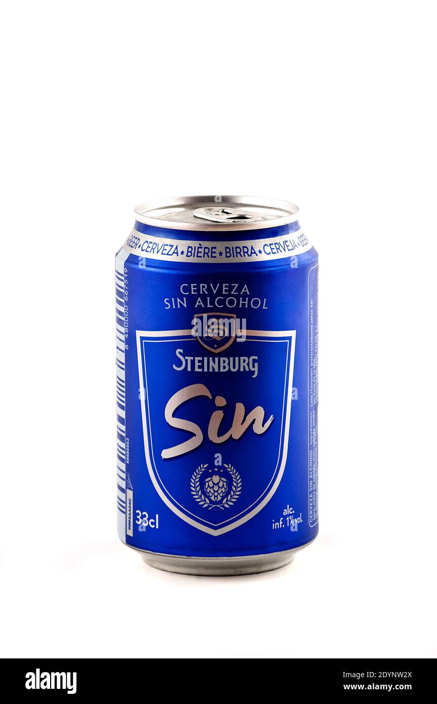 Bottiglia blu di birra Steinburg senza alcool di 33 cl. Foto Stock