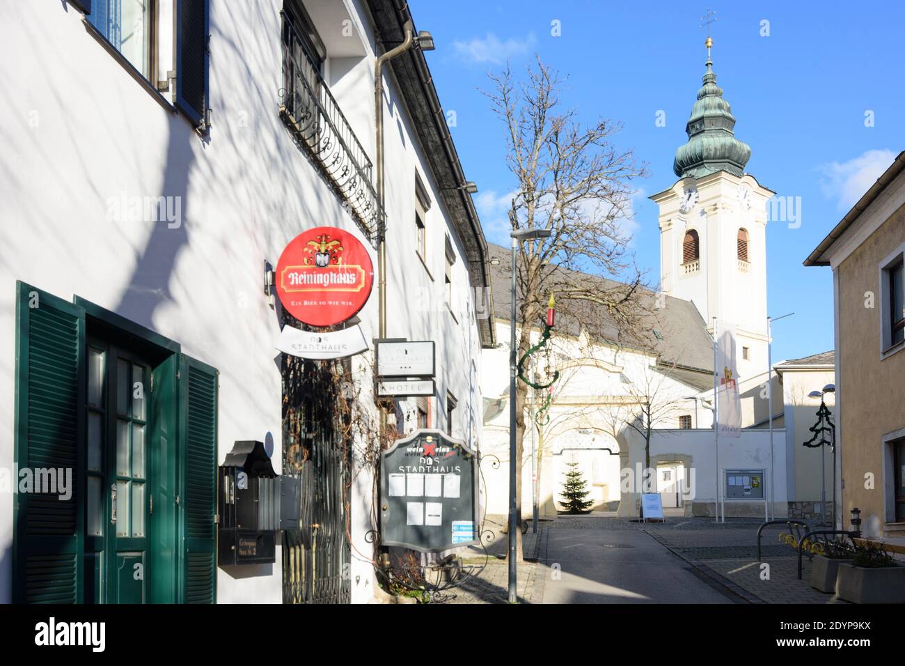Neusiedl am See: chiesa Neusiedl am See in Neusiedler See (Lago Neusiedl), Burgenland, Austria Foto Stock