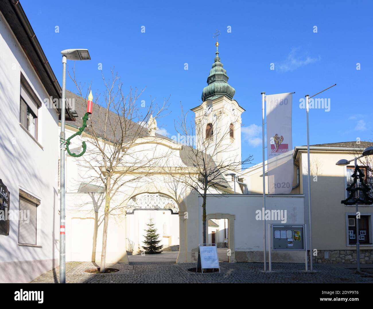 Neusiedl am See: chiesa Neusiedl am See in Neusiedler See (Lago Neusiedl), Burgenland, Austria Foto Stock