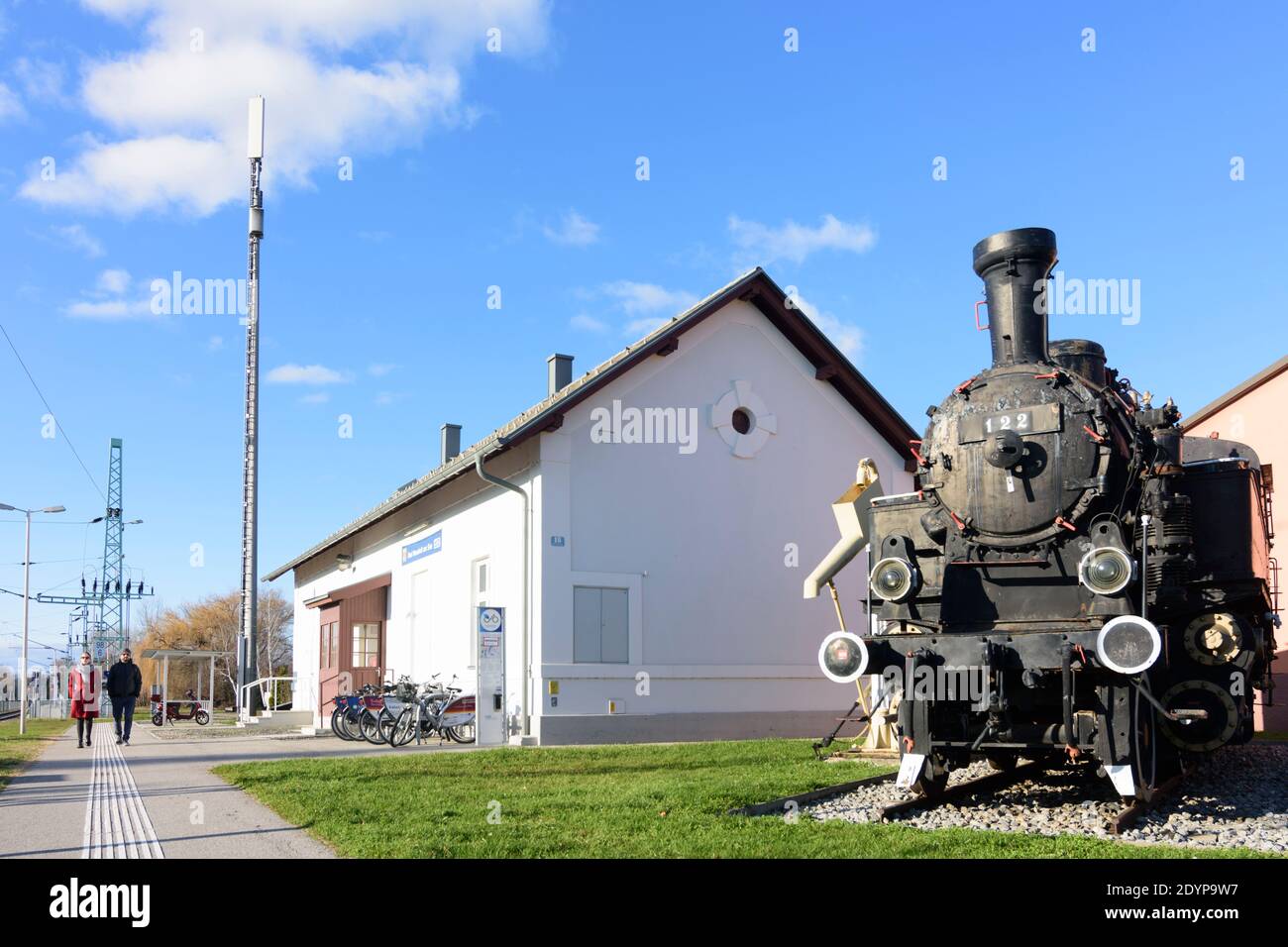 Neusiedl am See: Stazione ferroviaria Bad Neusiedl am See alla linea Neusiedler Seebahn a Neusiedler See (Lago Neusiedl), Burgenland, Austria Foto Stock