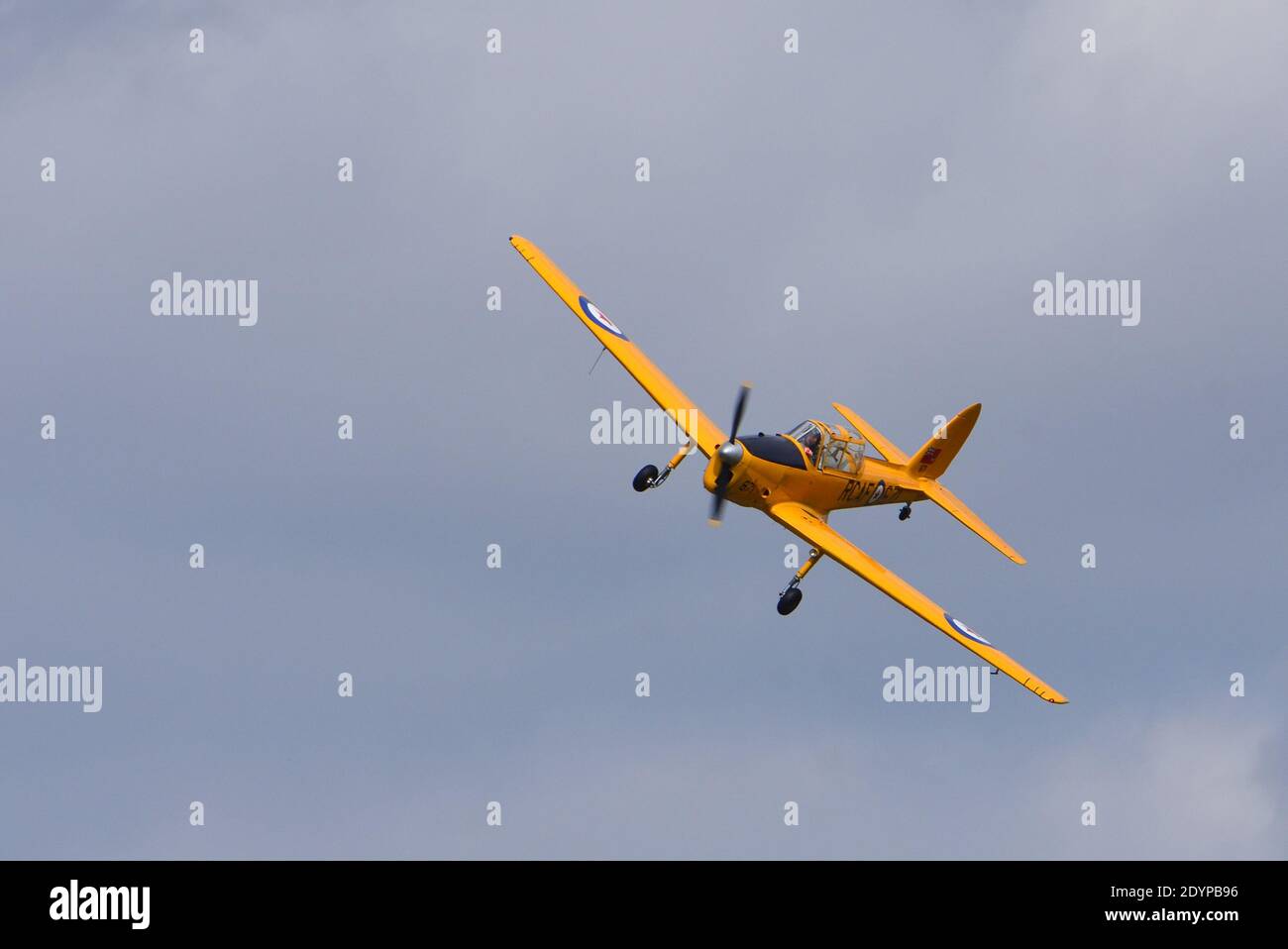 Vintage 1949 DHC Chipmunk T.22 671 RCAF nella livrea della Royal Canadian Air Force. Foto Stock