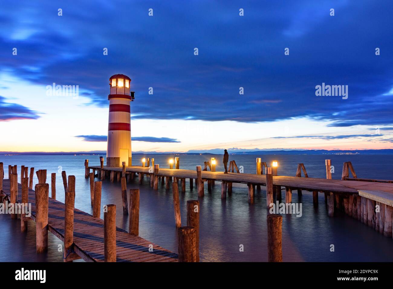 Podersdorf am See: faro presso il lago di Neusiedl in Neusiedler See (lago di Neusiedl), Burgenland, Austria Foto Stock