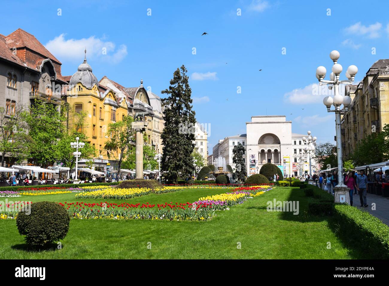 Timisoara, Romania - Piata Victoriei (Operei), il luogo dove iniziò la romanrivoluzione contro il comunismo Foto Stock