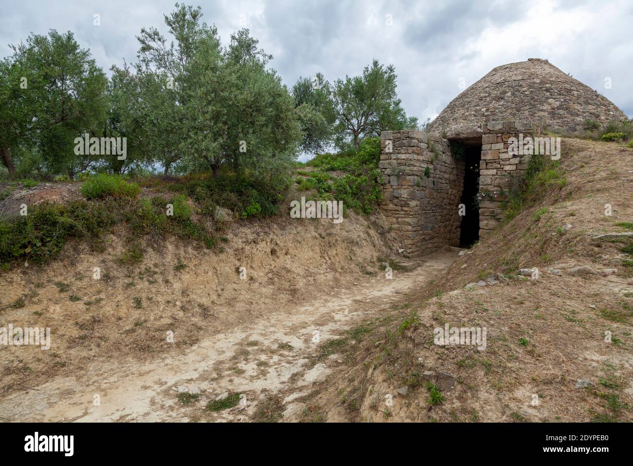 Tomba a volta presso il sito archeologico del Palazzo del Re Nestore, nella regione di Messinia, Peloponneso, Grecia, Europa Foto Stock