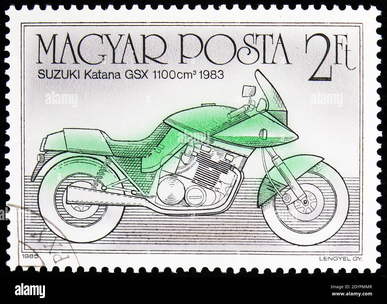 MOSCA, RUSSIA - 19 AGOSTO 2019: Francobollo stampato in Ungheria mostra Suzuki Katana GSX, 1983, Serie motociclette, circa 1985 Foto Stock