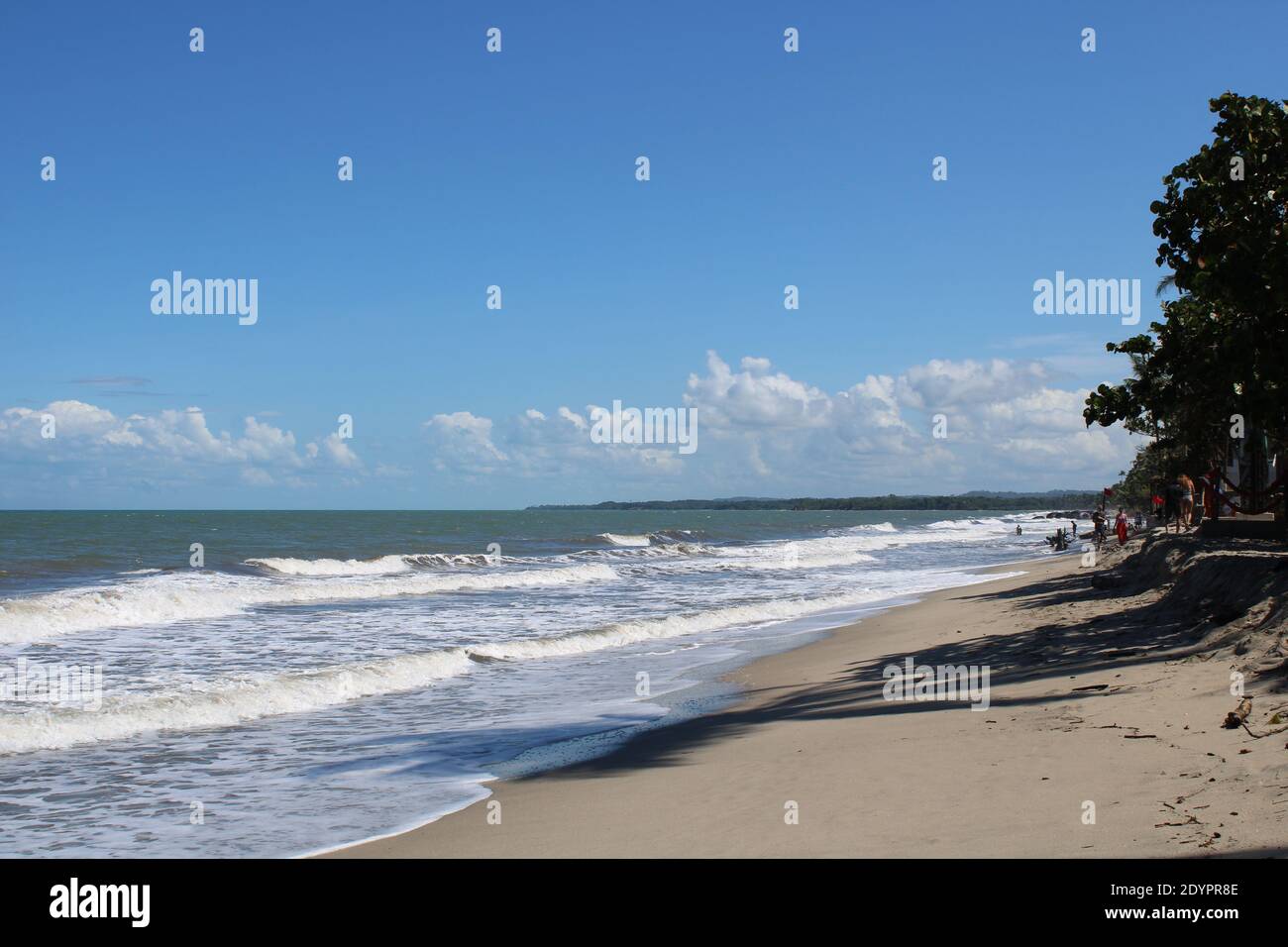 mattina sentire le onde del mare Foto Stock