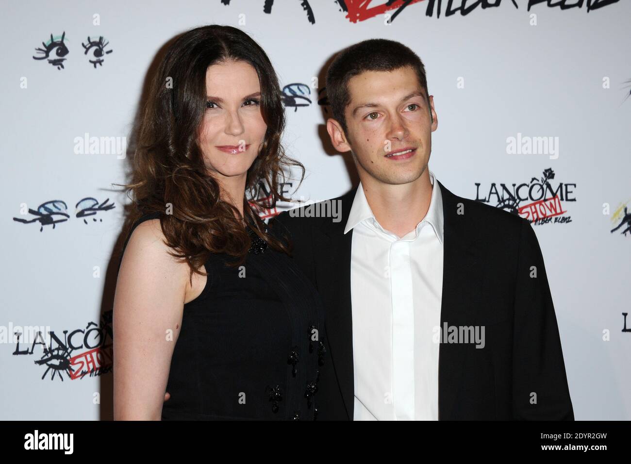 Alessandra Martines e suo figlio Hugo Descours frequentano il 'Lancome Show di Alber Elbaz' Party a Trianon, Parigi, Francia, il 2 luglio 2013. Foto di Aurore Marechal/ABACAPRESS.COM Foto Stock