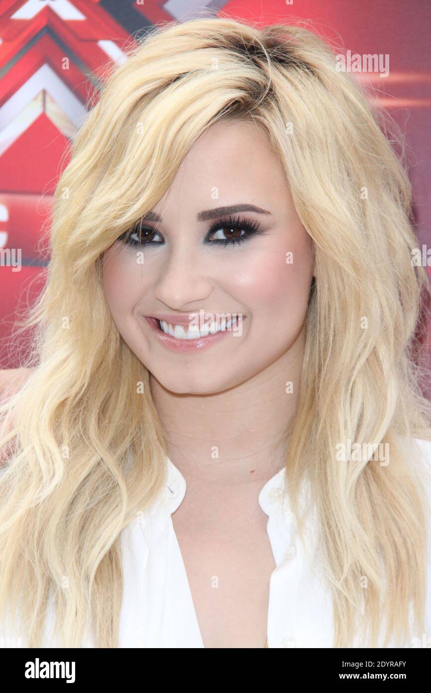 Demi Lovato in arrivo per i giudici 'The X Factor' di Fox che si sono tenuti al Galen Center di Los Angeles, CA, USA il 11 luglio 2013. Foto di Lisa Fierro/ABACAPRESS.COM Foto Stock