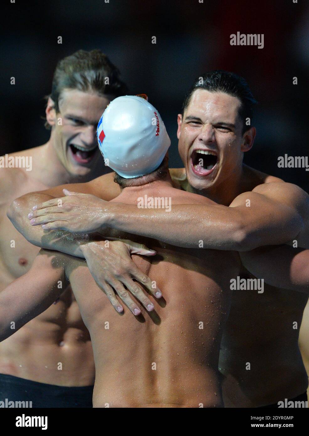 Il team francese Yannick Agnel, Florent Manaudou, Fabien Gillot e Jeremy Stravius hanno vinto la 4x100m durante il 15° campionato mondiale di nuoto della FINA al Montjuic Municipal Pool di Barcellona, in Spagna, il 2013 luglio. Foto di Christian Liegi/ABACAPRESS.COM Foto Stock