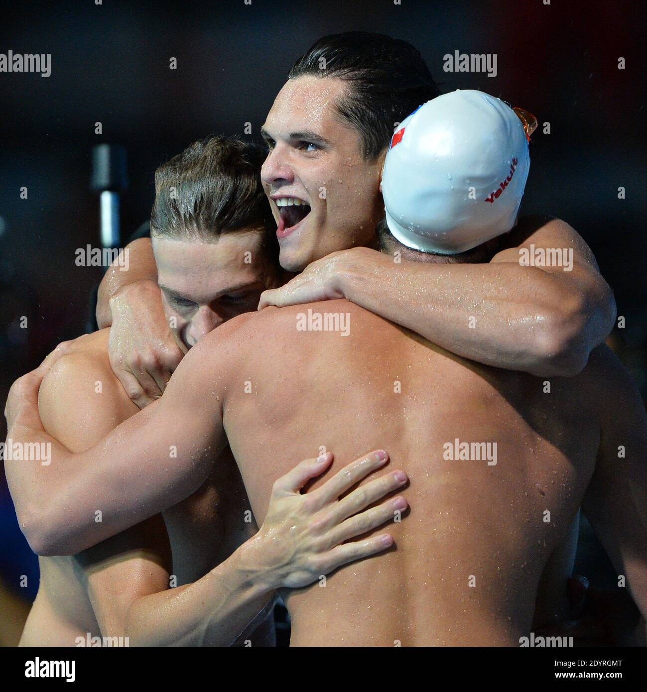 Il team francese Yannick Agnel, Florent Manaudou, Fabien Gillot e Jeremy Stravius hanno vinto la 4x100m durante il 15° campionato mondiale di nuoto della FINA al Montjuic Municipal Pool di Barcellona, in Spagna, il 2013 luglio. Foto di Christian Liegi/ABACAPRESS.COM Foto Stock